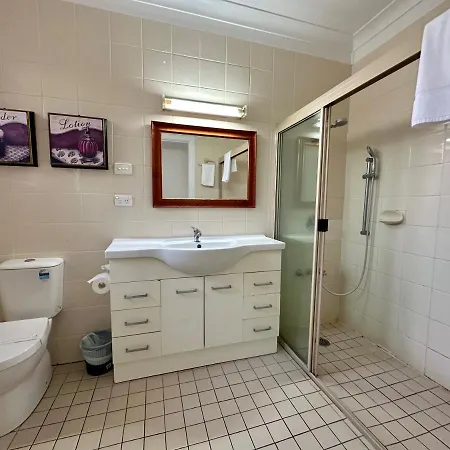 Charlesworth On The Park Apartment Glen Innes Exterior photo