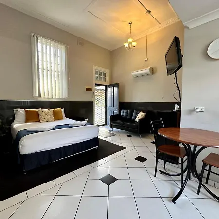 Charlesworth On The Park Apartment Glen Innes Exterior photo